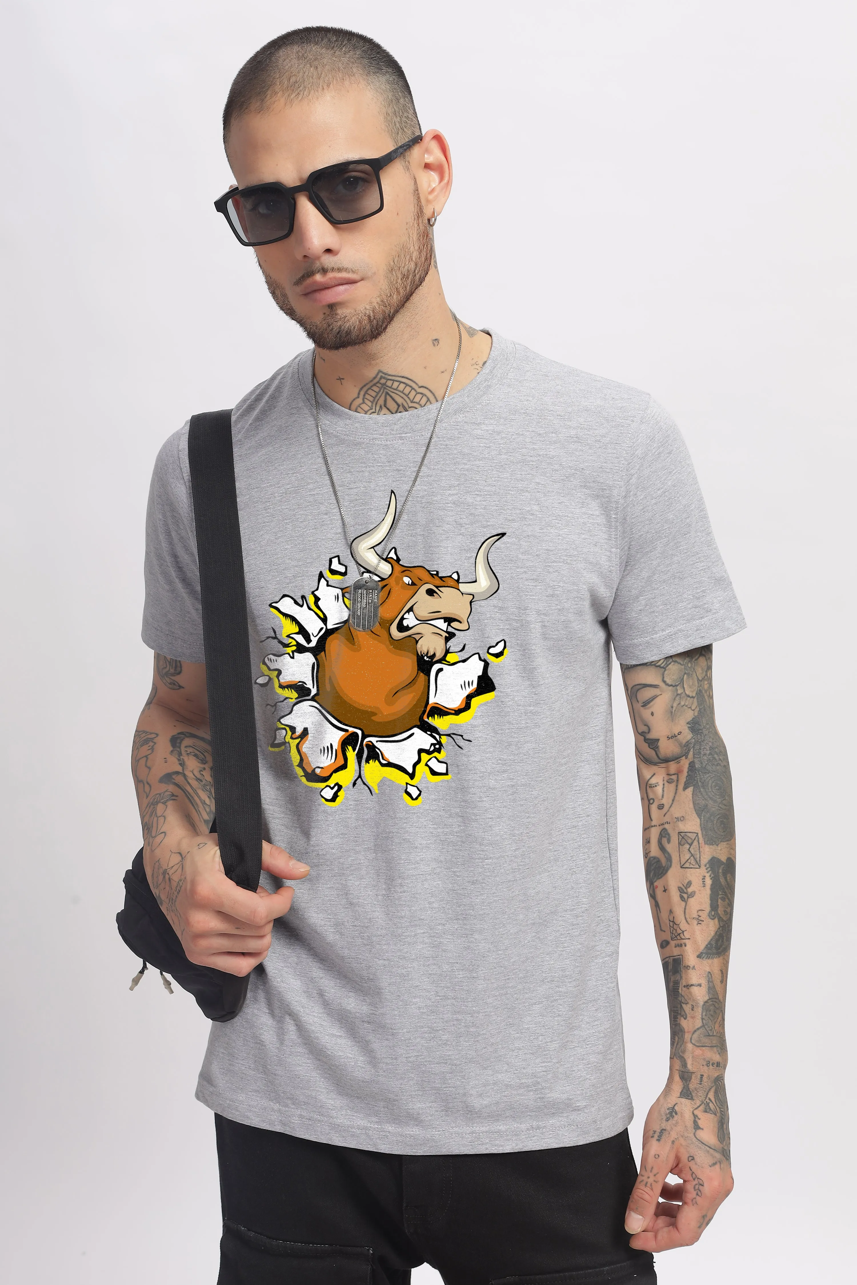 ANGRY BULL GRAPHIC GREY T-SHIRT