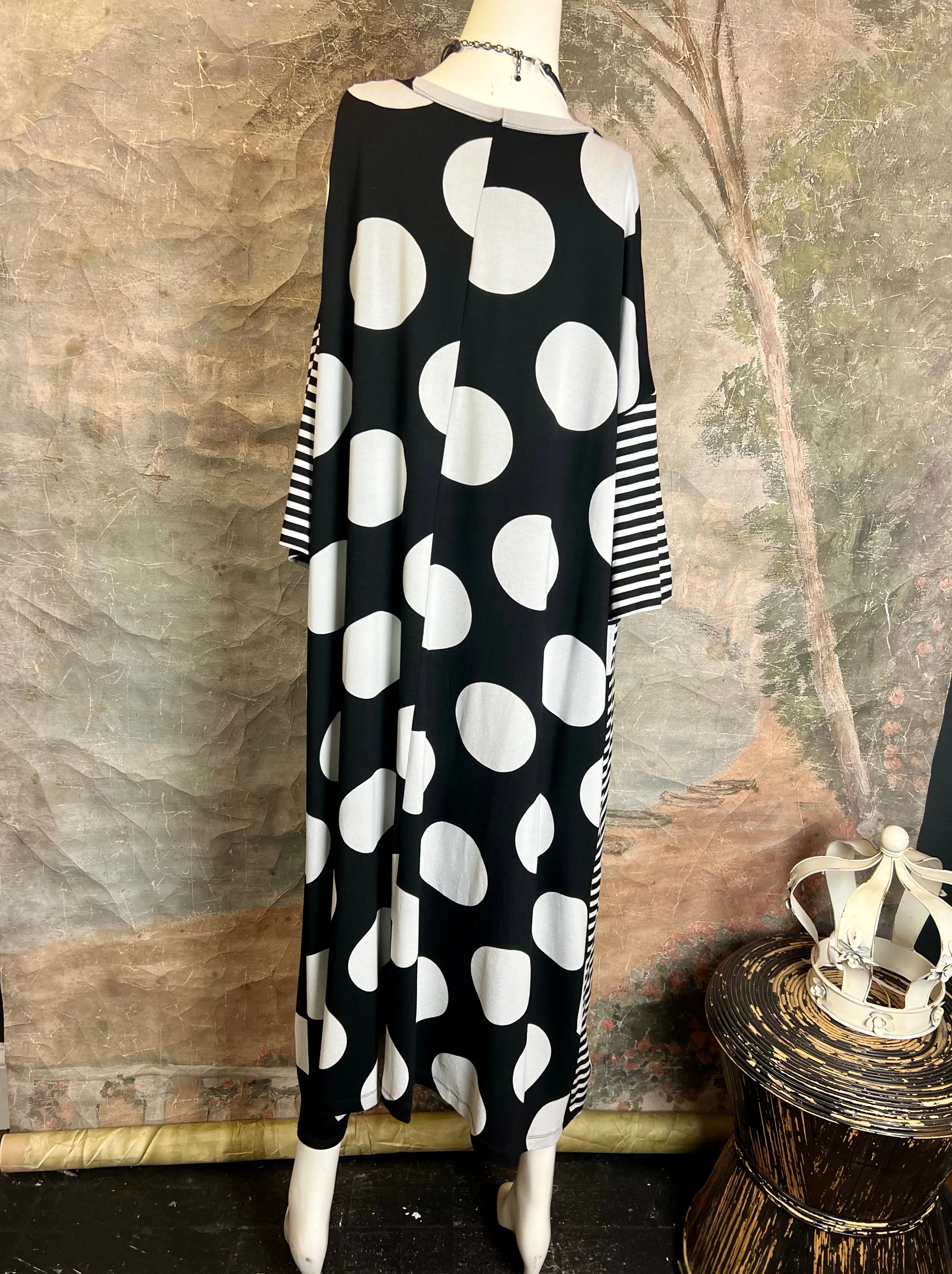 G716 Kedem Dot Cosmo Dress-Black/White