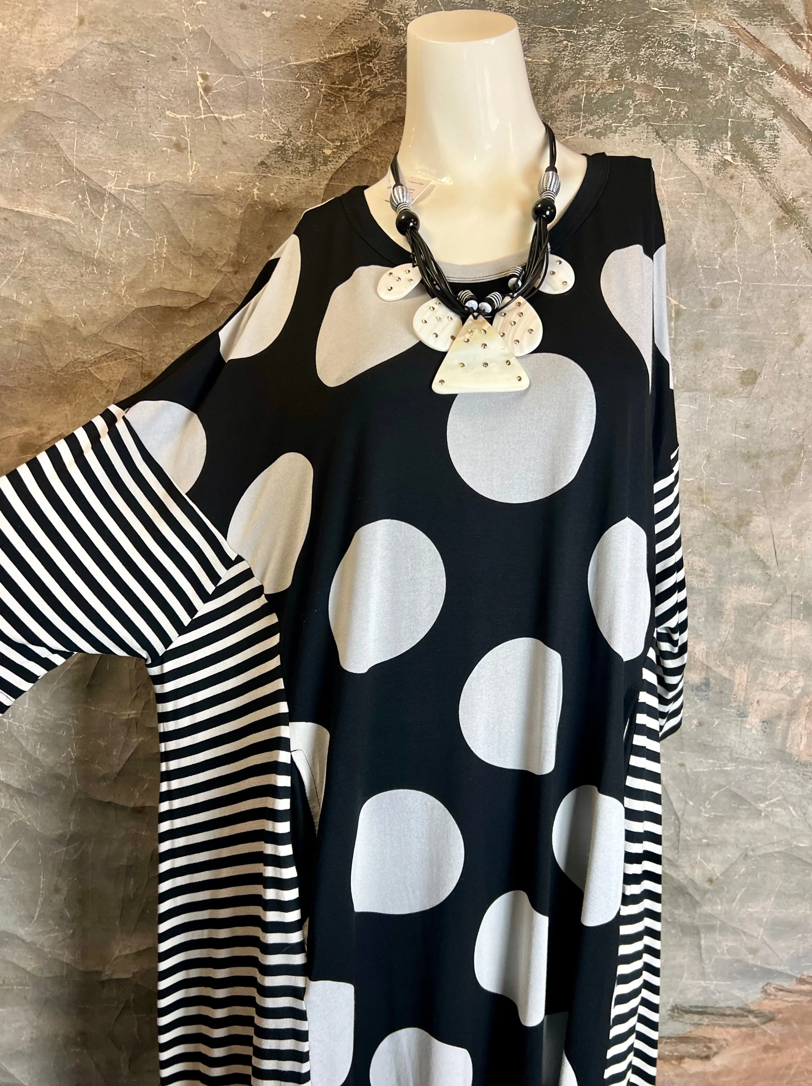 G716 Kedem Dot Cosmo Dress-Black/White