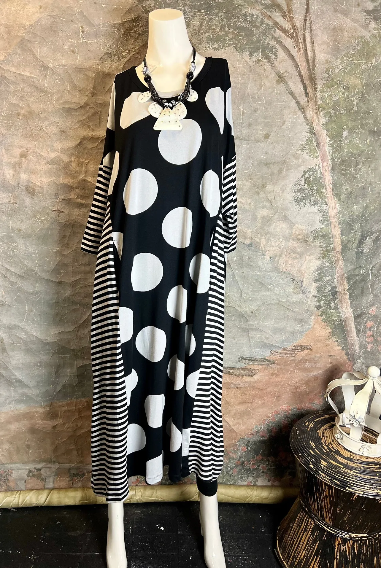 G716 Kedem Dot Cosmo Dress-Black/White