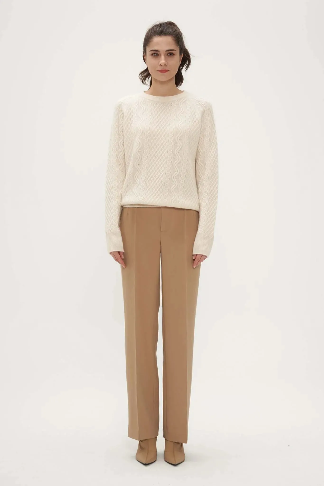 Relaxed Cable Knit Cashmere Sweater