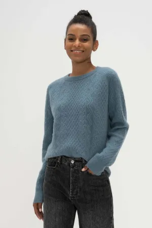 Relaxed Cable Knit Cashmere Sweater
