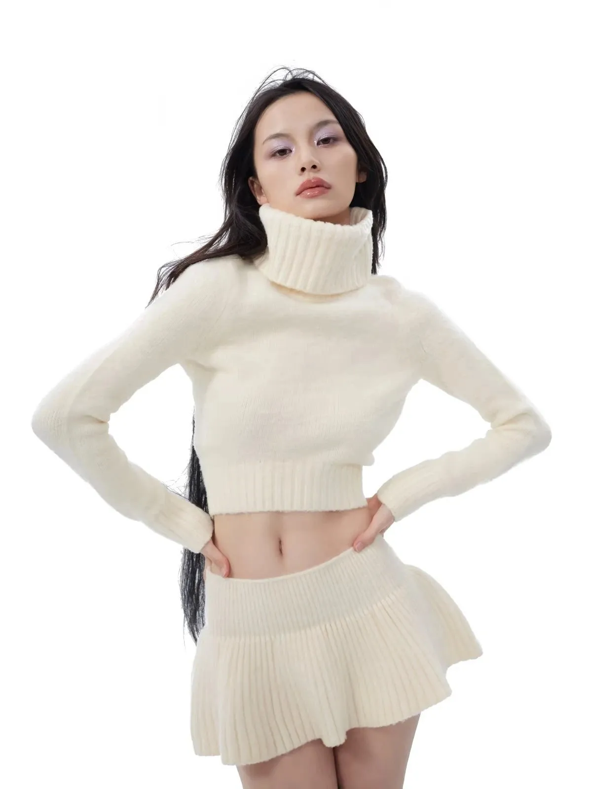 Turtleneck cropped flowing knit sweater with matching knit skirt set